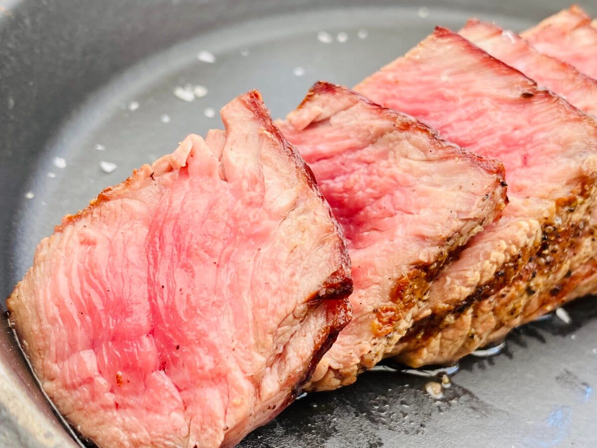Érlelt magyar tarka szarvasmarha hátszín steak
