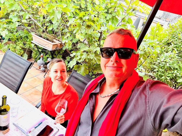 Dániel Dóra és Csíki Sándor az Attila borok kóstolóján, a Haller-teraszon