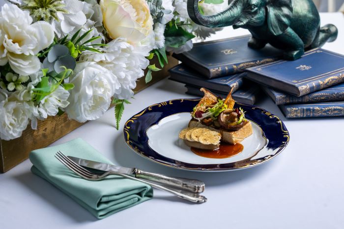 Vajon pirított erdei gombák brióssal, borjú jus-vel